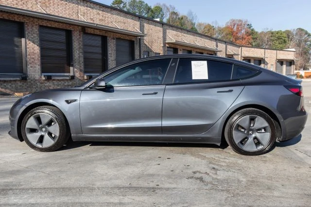 2022 Tesla Model 3 - Image 4 of 19
