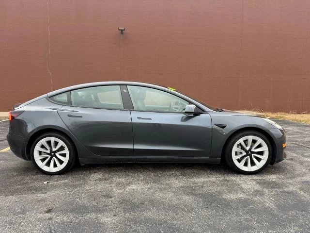2022 Tesla Model 3 - Image 4 of 16