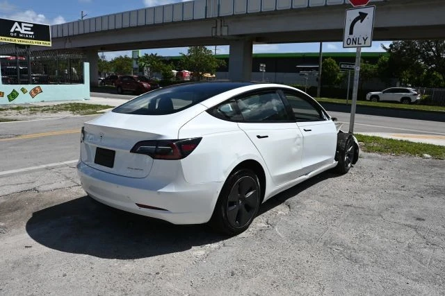2022 Tesla Model 3 - Image 3 of 14