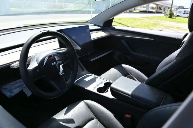 2022 Tesla Model 3 - Image 10 of 14