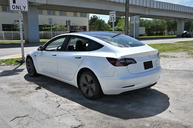 2022 Tesla Model 3 - Image 5 of 14