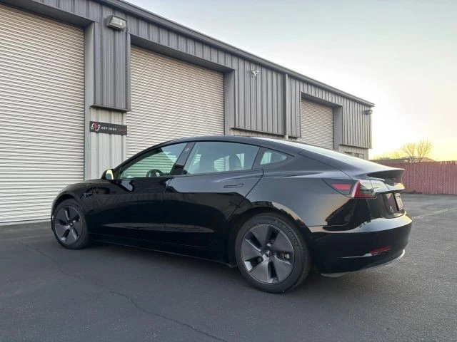 2022 Tesla Model 3 - Image 9 of 14