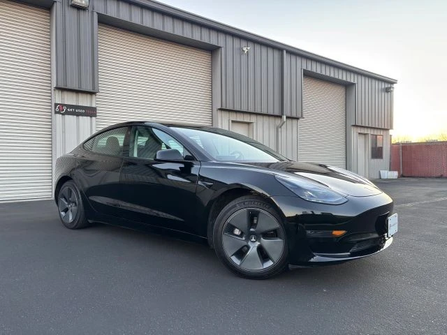 2022 Tesla Model 3 - Image 2 of 14