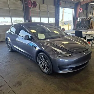 2022 Tesla Model 3 Long Range Sedan 4D