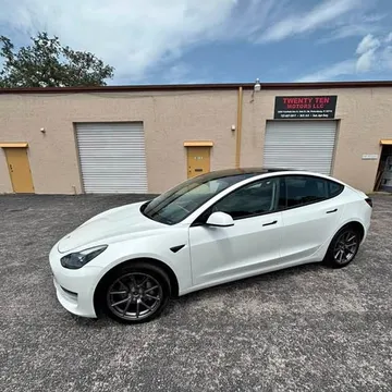 2022 Tesla Model 3 Long Range Sedan 4D