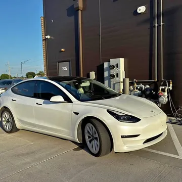 2022 Tesla Model 3 Long Range Sedan 4D