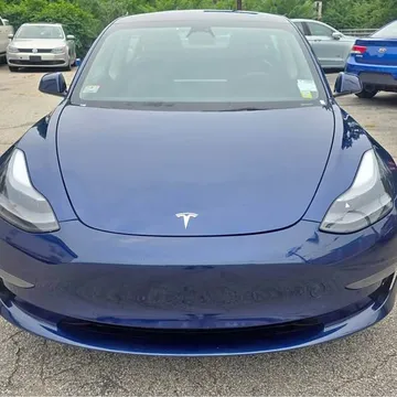 2022 Tesla Model 3 Long Range Sedan 4D