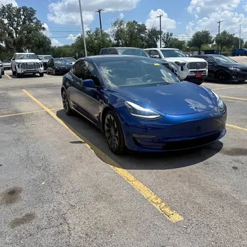 2022 Tesla Model 3 Long Range Sedan 4D