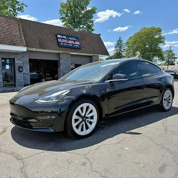 2022 Tesla Model 3 Mid Range