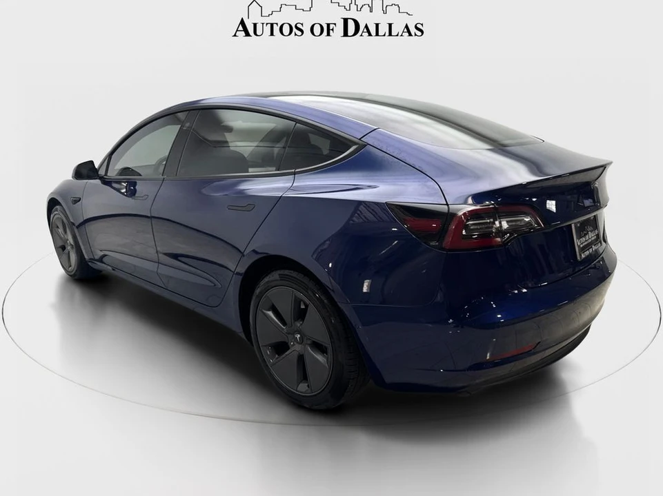 2022 Tesla Model 3 - Image 9 of 21