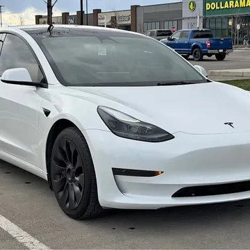 2022 Tesla Model 3 RWD