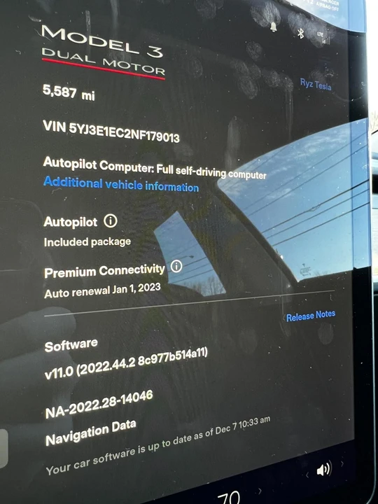 2022 Tesla Model 3 Performance - Image 11 of 12