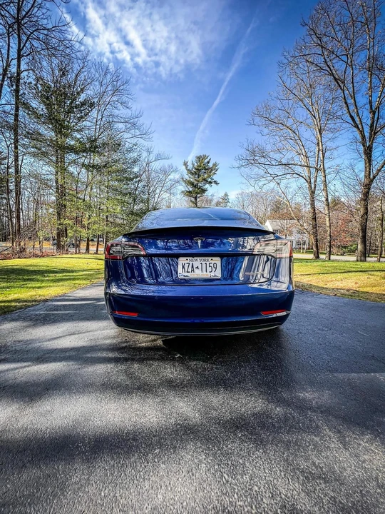 2022 Tesla Model 3 Performance - Image 4 of 12