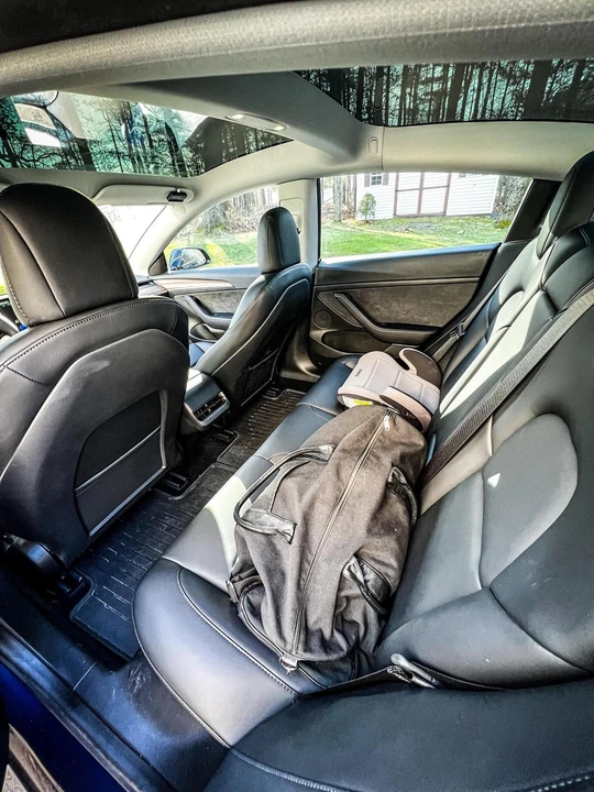 2022 Tesla Model 3 Performance - Image 9 of 12