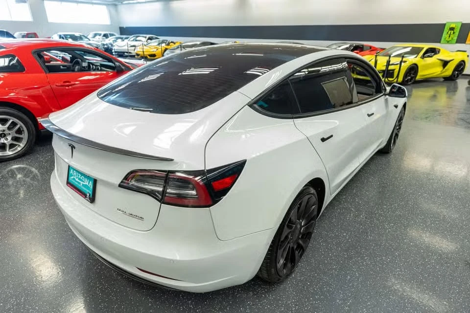 2022 Tesla Model 3 Performance - Image 5 of 15