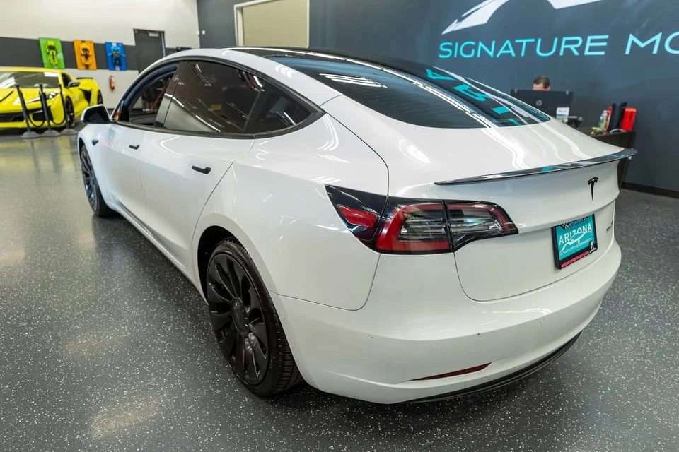 2022 Tesla Model 3 Performance - Image 7 of 14