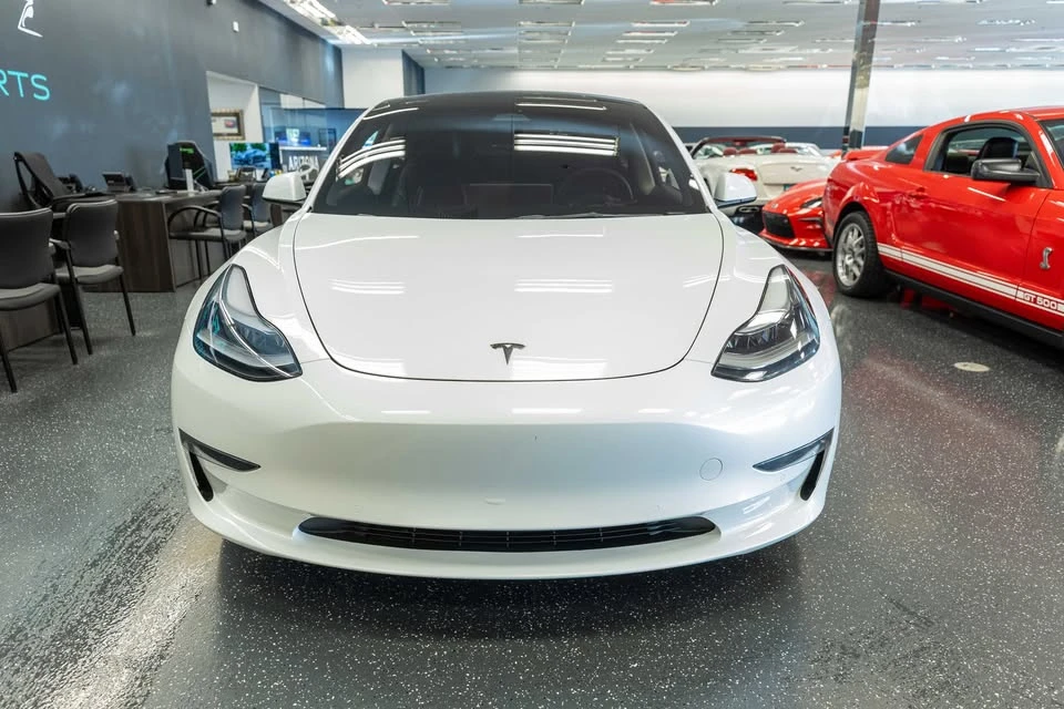2022 Tesla Model 3 Performance - Image 2 of 14