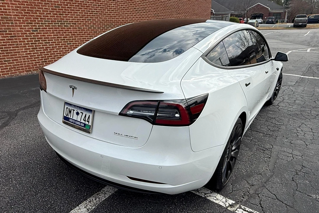 2022 Tesla Model 3 Performance - Image 4 of 31