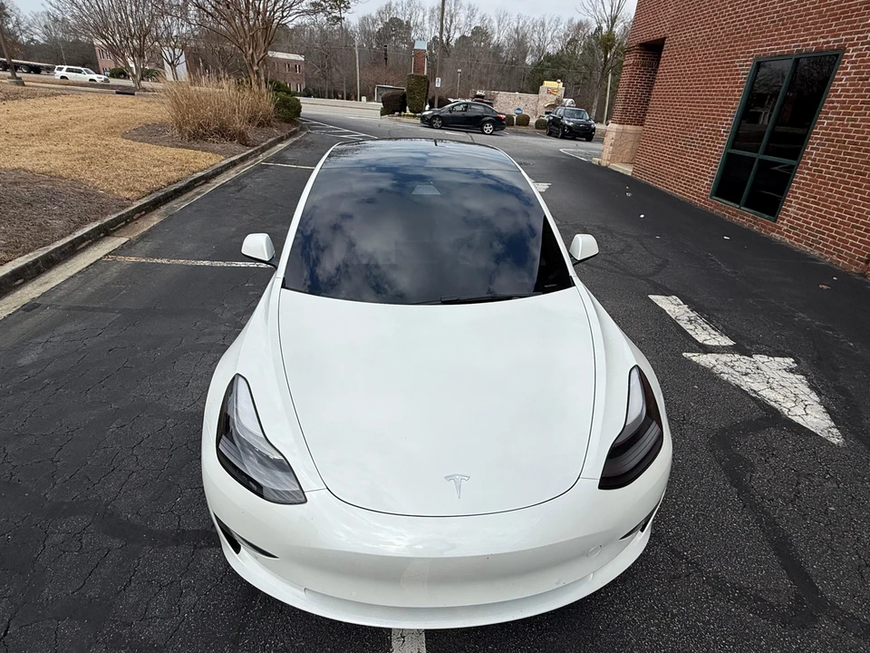 2022 Tesla Model 3 Performance - Image 6 of 31