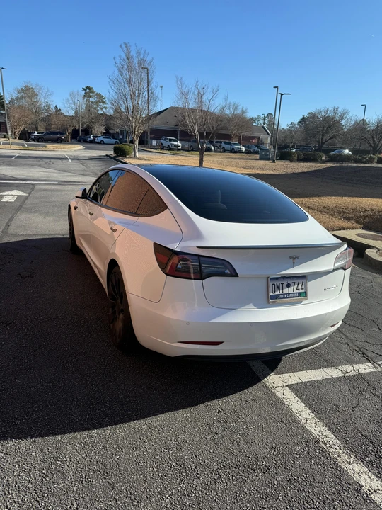 2022 Tesla Model 3 Performance - Image 18 of 31