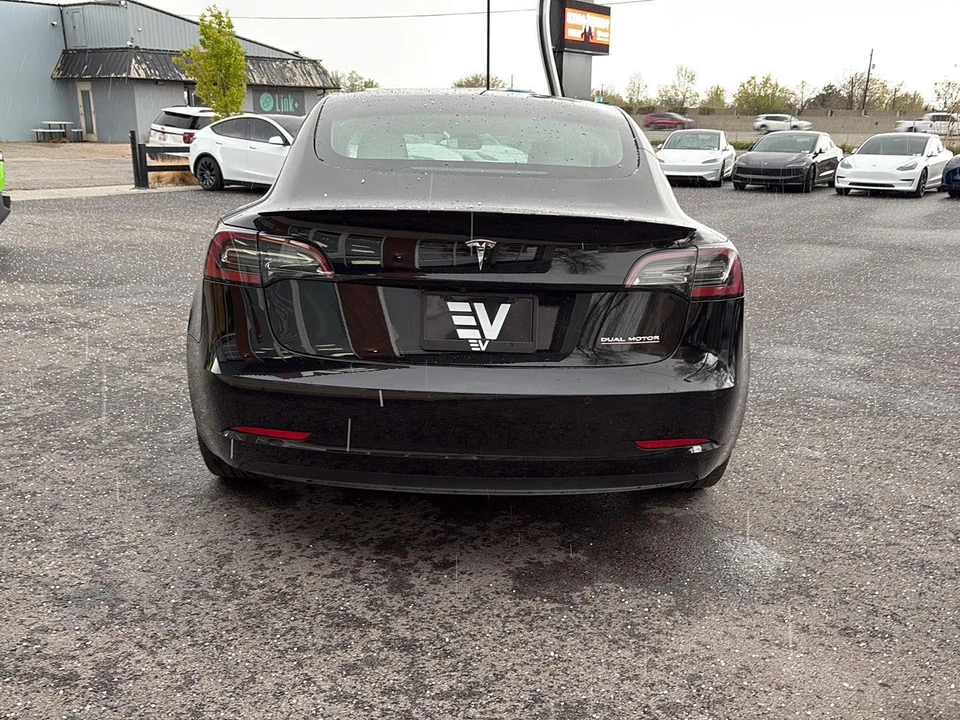 2022 Tesla Model 3 Performance - Image 7 of 21