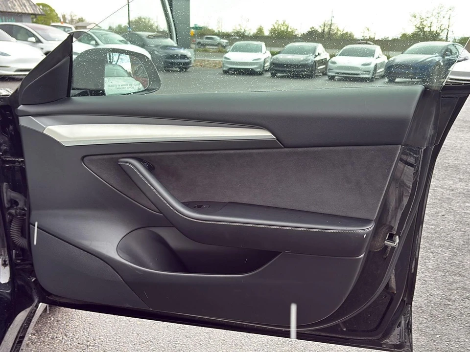 2022 Tesla Model 3 Performance - Image 21 of 21