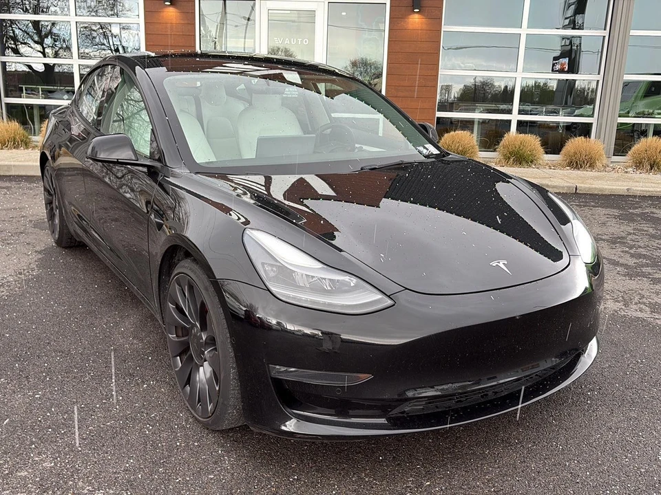 2022 Tesla Model 3 Performance - Image 3 of 21