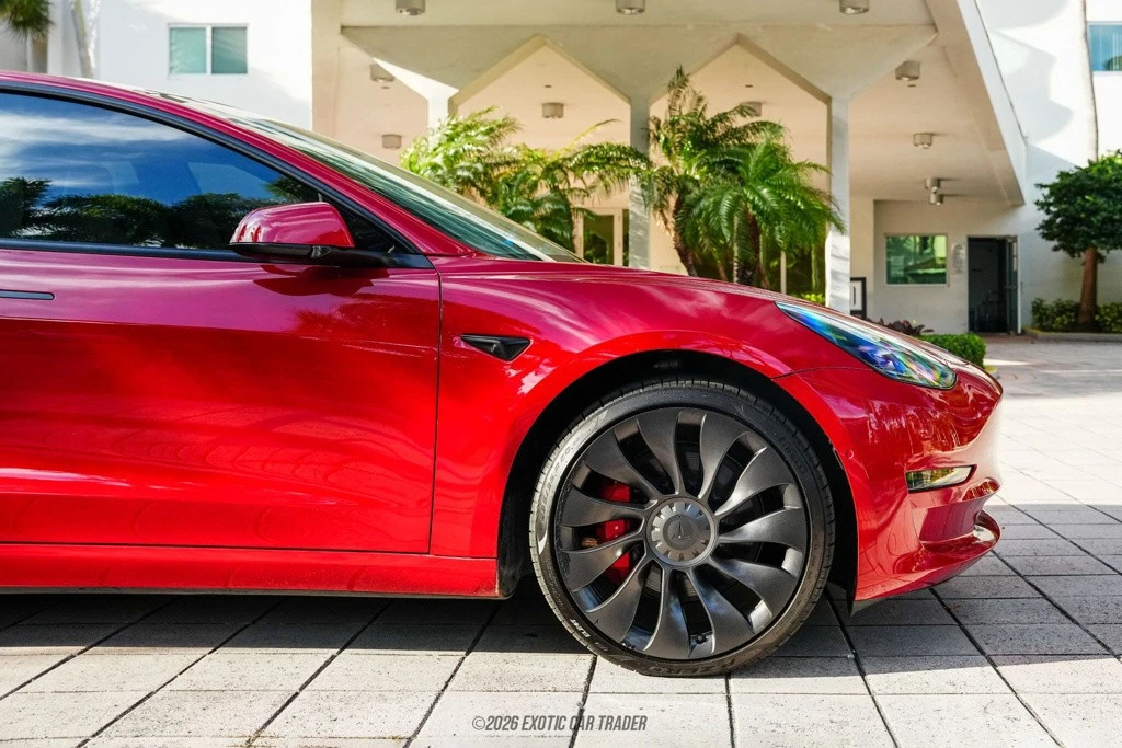 2022 Tesla Model 3 Performance - Image 11 of 12