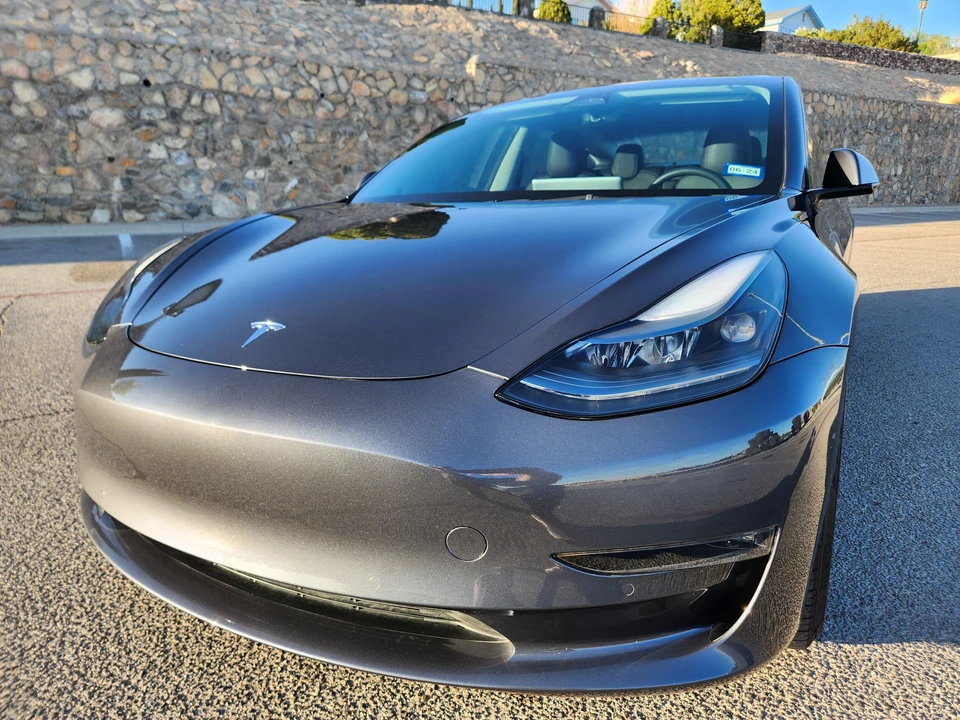 2022 Tesla Model 3 Performance - Image 10 of 31