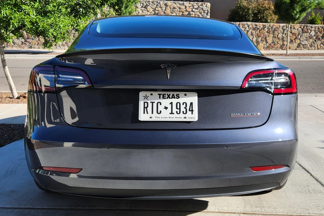 2022 Tesla Model 3 Performance - Image 5 of 31