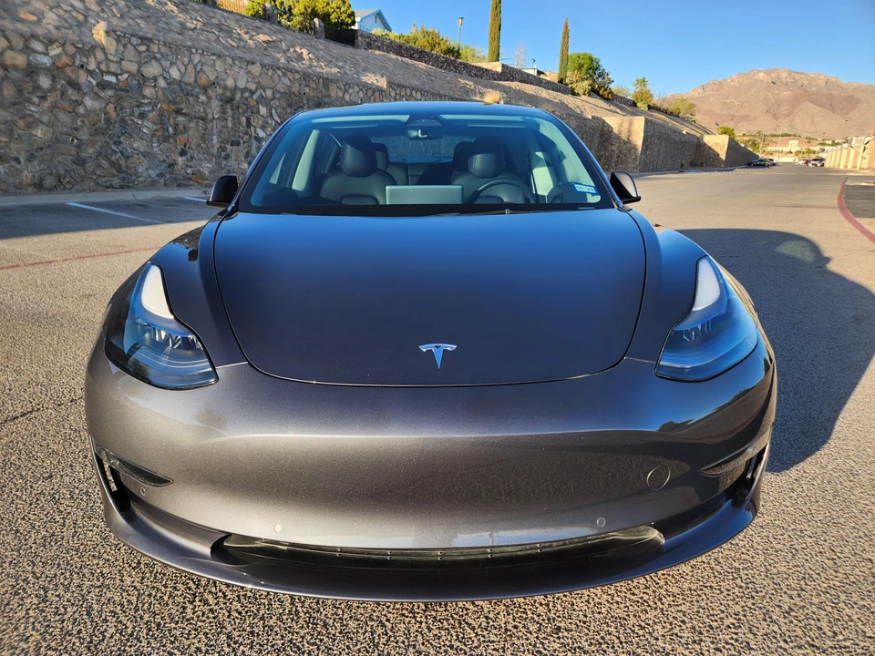 2022 Tesla Model 3 Performance - Image 7 of 31