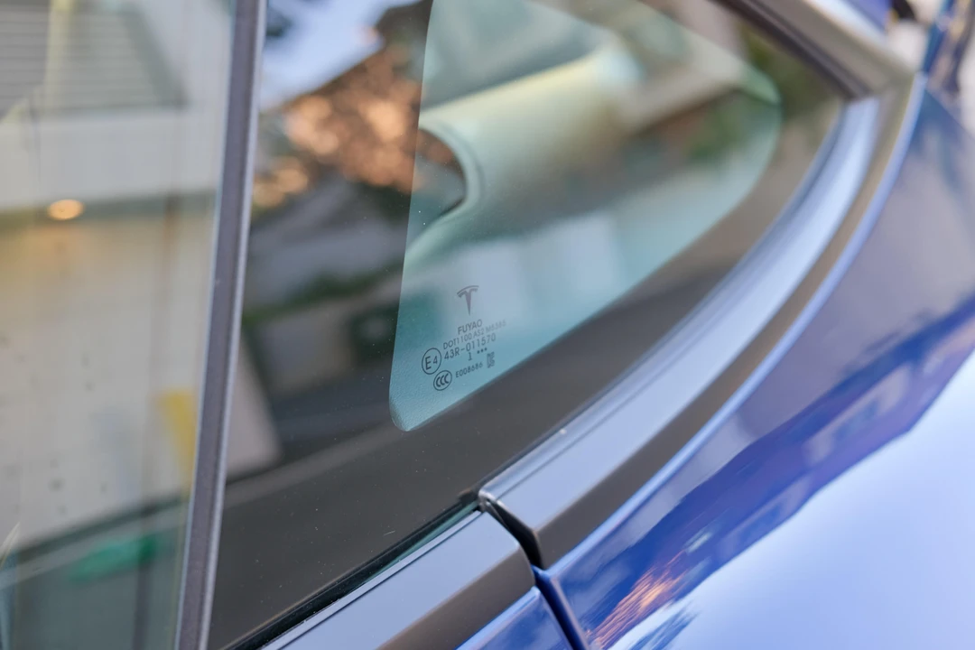 2022 Tesla Model 3 Performance - Image 29 of 31