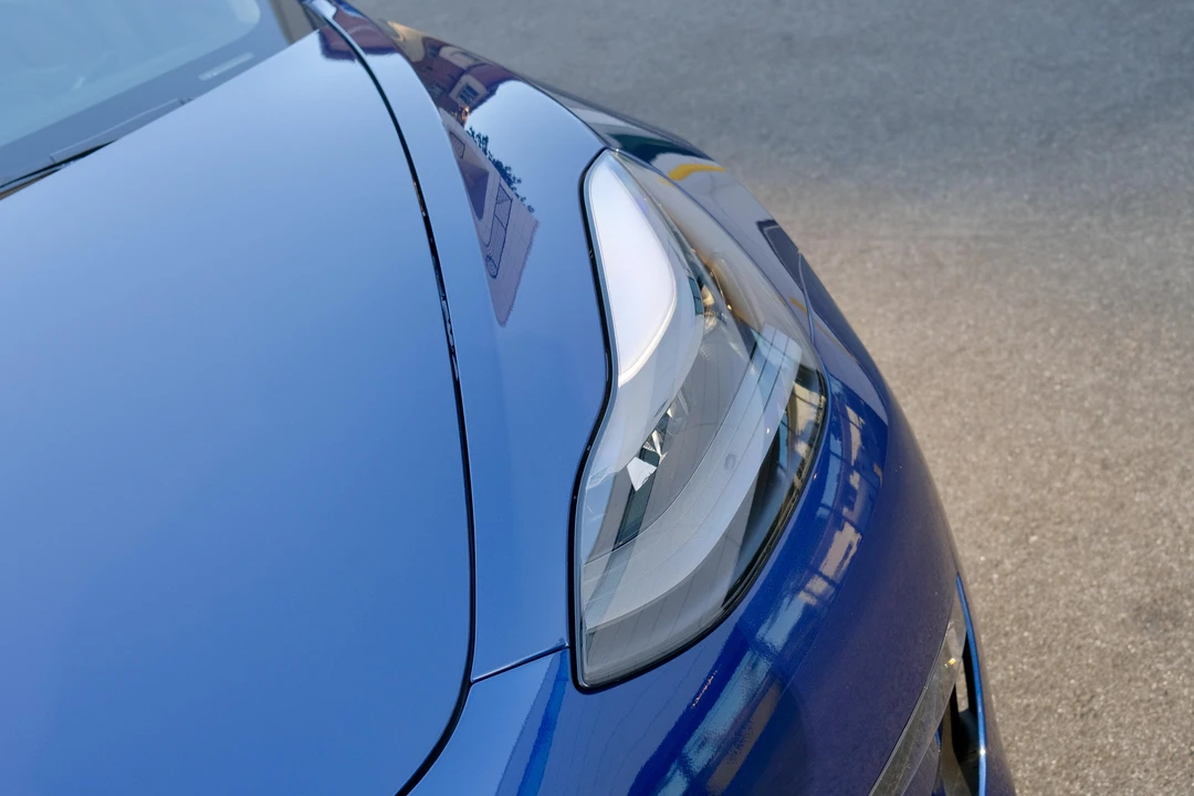 2022 Tesla Model 3 Performance - Image 23 of 31