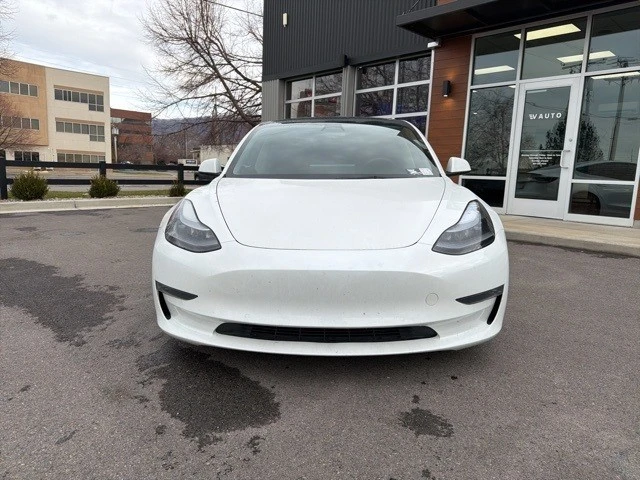 2022 Tesla Model 3 Performance - Image 3 of 21