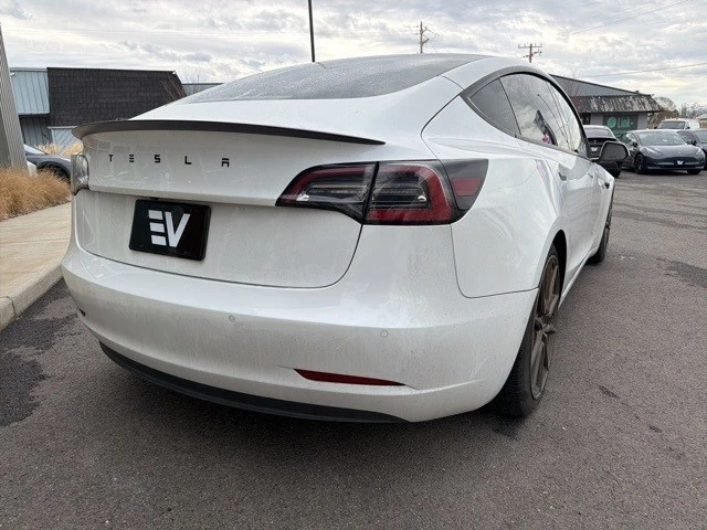 2022 Tesla Model 3 Performance - Image 8 of 21