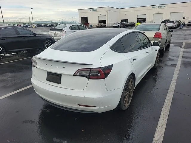 2022 Tesla Model 3 Performance - Image 2 of 6