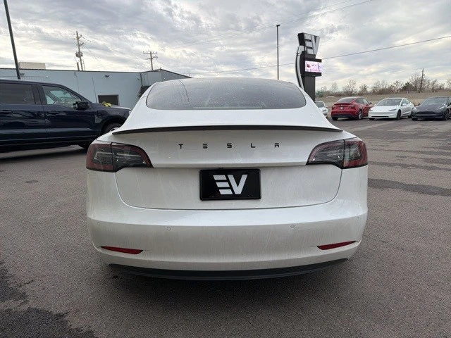 2022 Tesla Model 3 Performance - Image 7 of 21