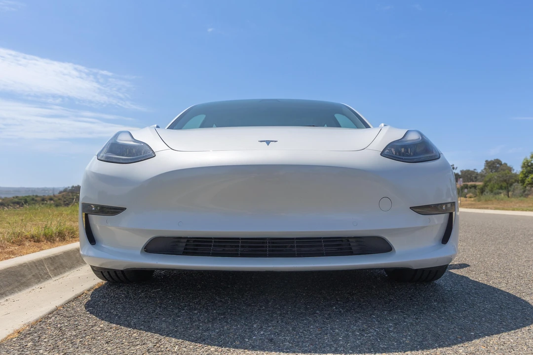 2022 Tesla Model 3 Performance - Image 6 of 31