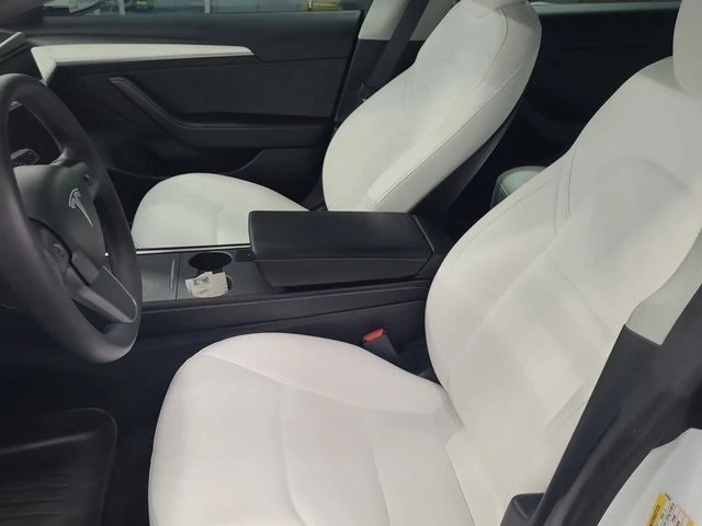 2022 Tesla Model 3 Performance - Image 5 of 6
