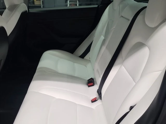 2022 Tesla Model 3 Performance - Image 6 of 6