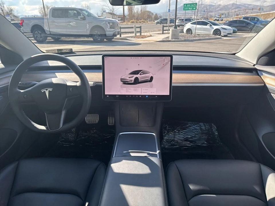 2022 Tesla Model 3 Performance - Image 21 of 21