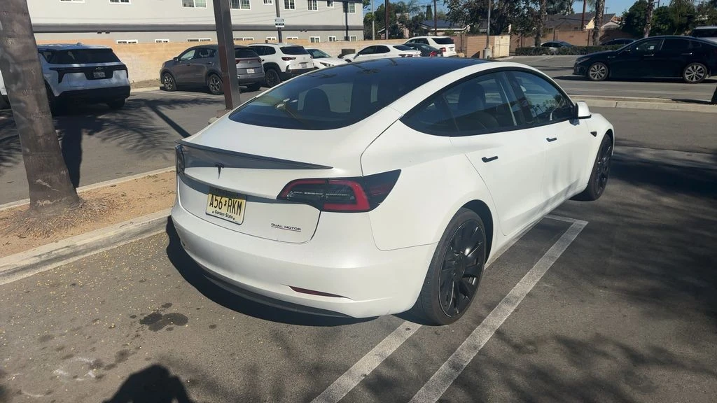 2022 Tesla Model 3 Performance - Image 5 of 8