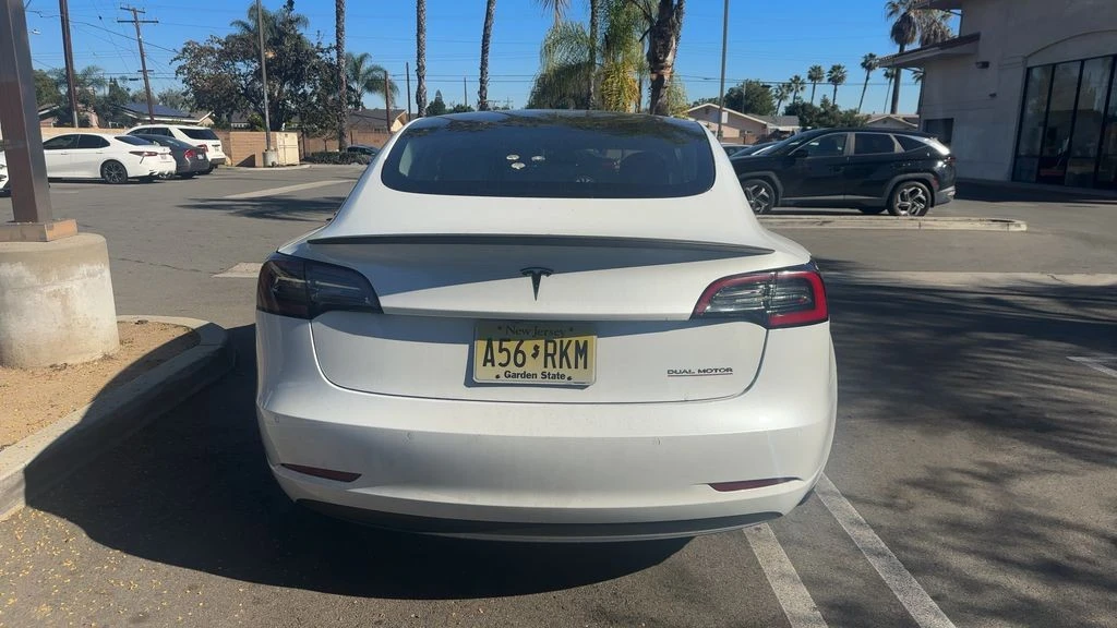 2022 Tesla Model 3 Performance - Image 7 of 8