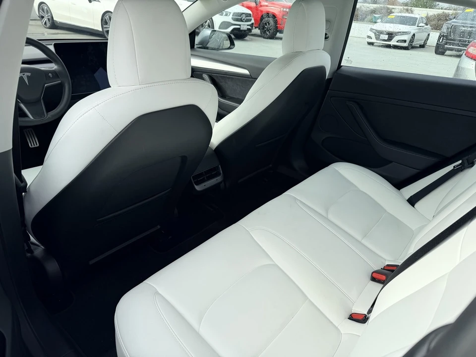 2022 Tesla Model 3 Performance - Image 3 of 6