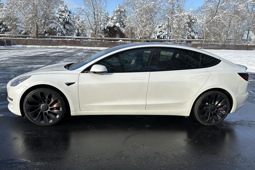 2022 Tesla Model 3 Performance - Image 3 of 5