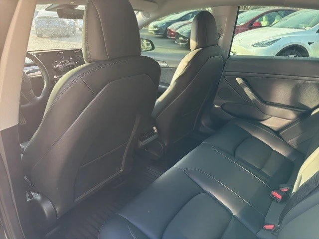 2022 Tesla Model 3 Performance - Image 14 of 21