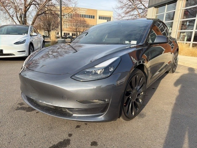 2022 Tesla Model 3 Performance - Image 4 of 21