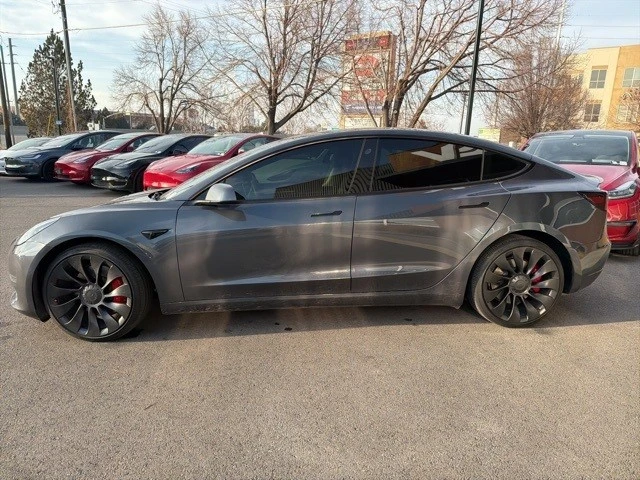 2022 Tesla Model 3 Performance - Image 5 of 21
