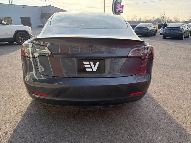 2022 Tesla Model 3 Performance - Image 7 of 21