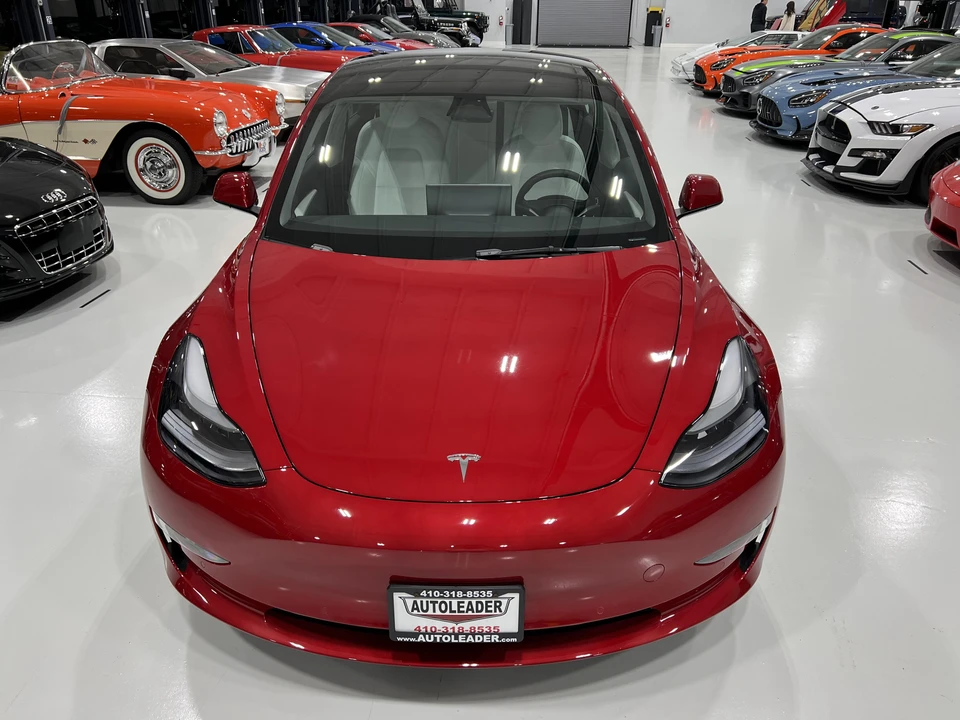 2022 Tesla Model 3 Performance - Image 7 of 31
